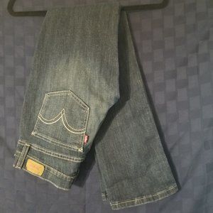 Levis 524 Superlow Women's Sz 6